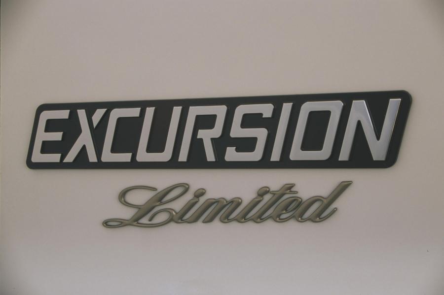  Ford Excursion 2000 года  (фото 100 из 111)